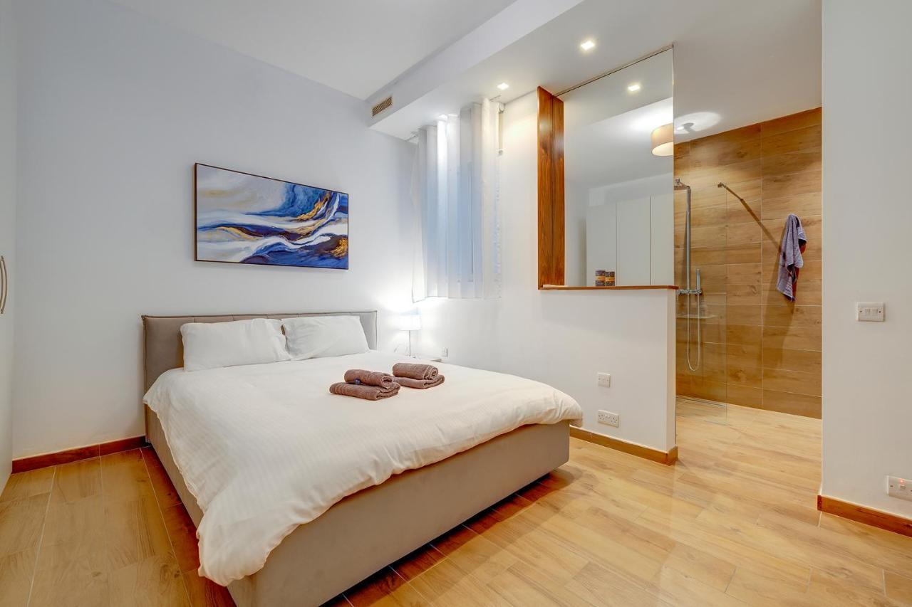 Luxury Apartment With Valletta And Harbour Views Слима Экстерьер фото